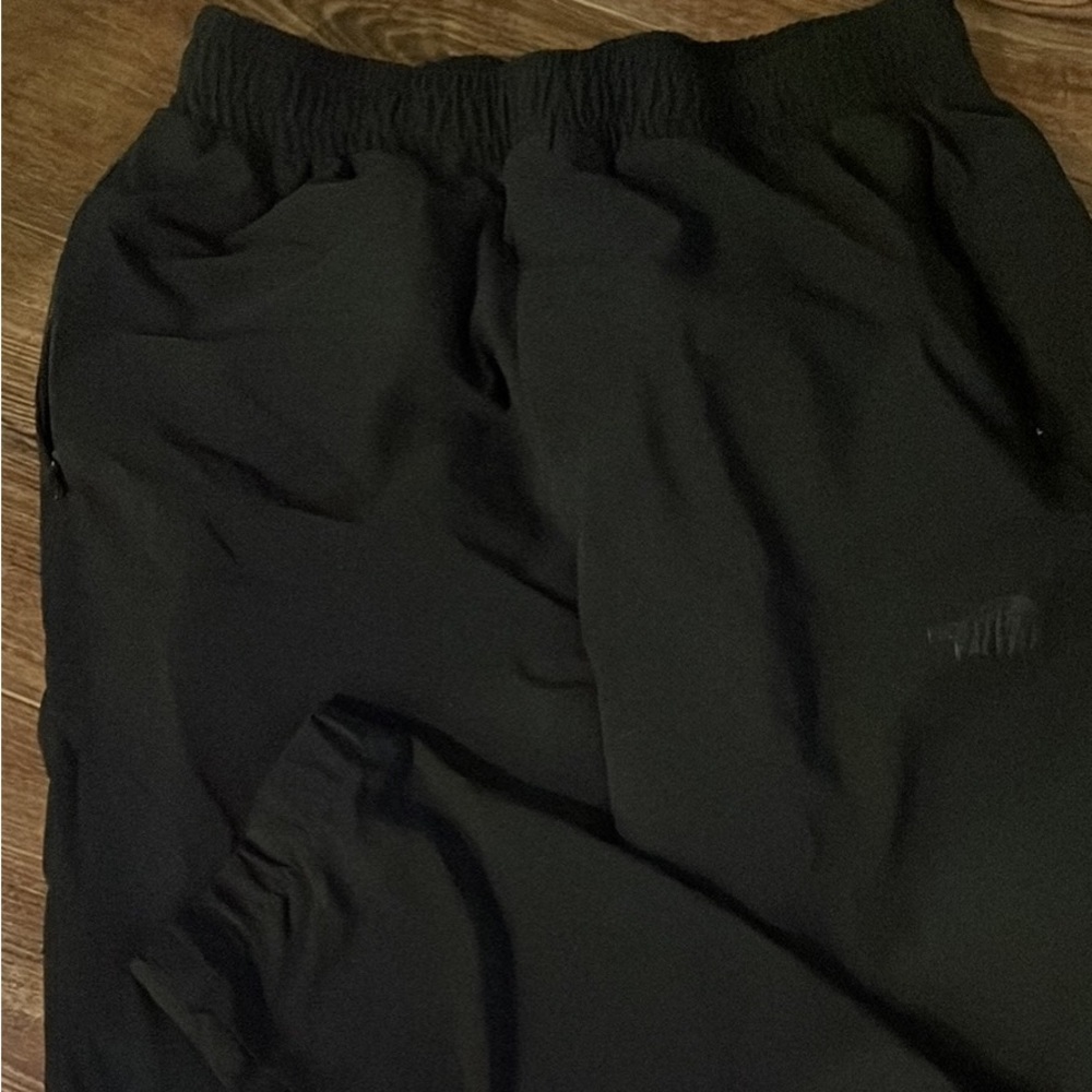The North Face small windbreaker pants